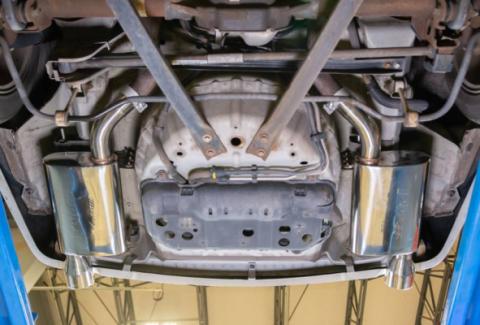 2005-2010 Ford Mustang GT Axle Back Exhaust Kit With Violator Mufflers 409 Stainless Pypes Performance Exhaust