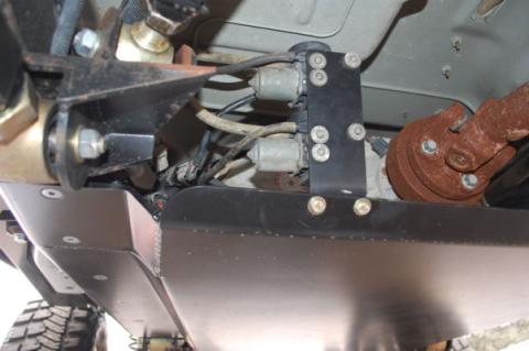 Jeep Wrangler Rubicon Compressor Skid Plate Mount   Clayton Off Road