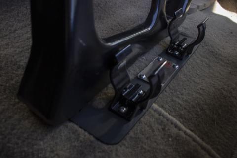 Jeep YJ Front Seat Flashlight Mount Fishbone Offroad